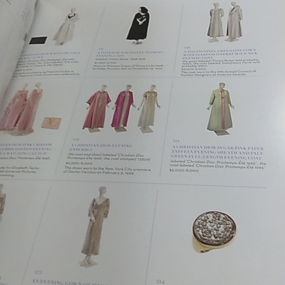 Collection of Elizabeth Taylor Christie's Gallery Guide - Picture 5 of 8